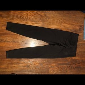 Elevate leggings from old navy size medium